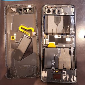 ROGPhone5 Ultimate（ZS673KS） 画面交換修理