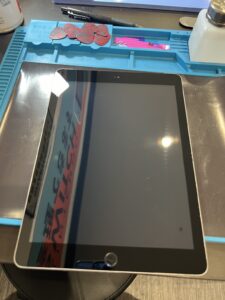 iPad5ガラス交換