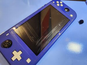 switchLite スティック交換修理 修理前