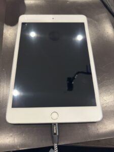 iPad　mini5　画面交換