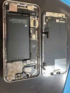 iPhone13バッテリー交換、膨張