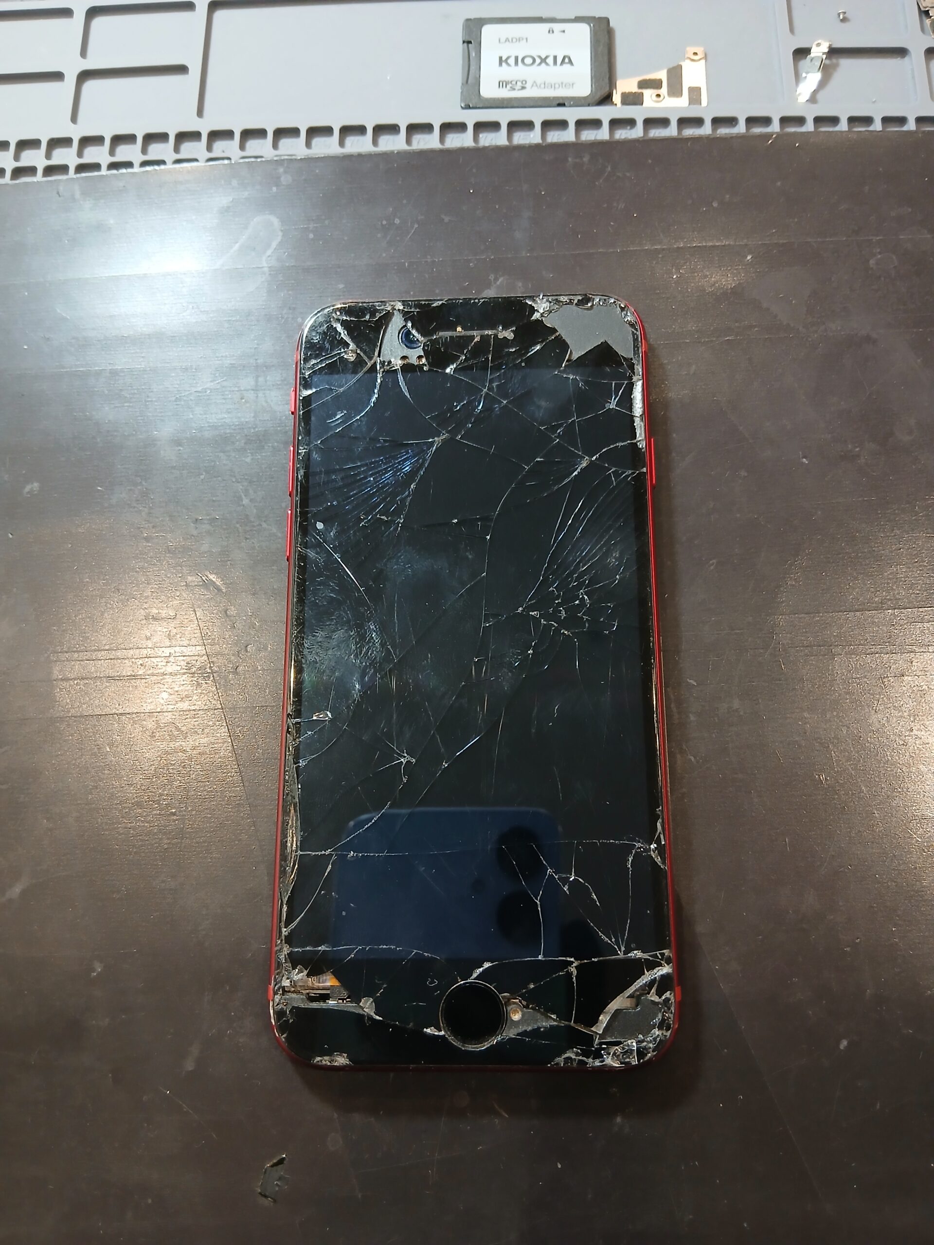 【太田店】iPhone SE3の液晶交換　【太田市からご来店】