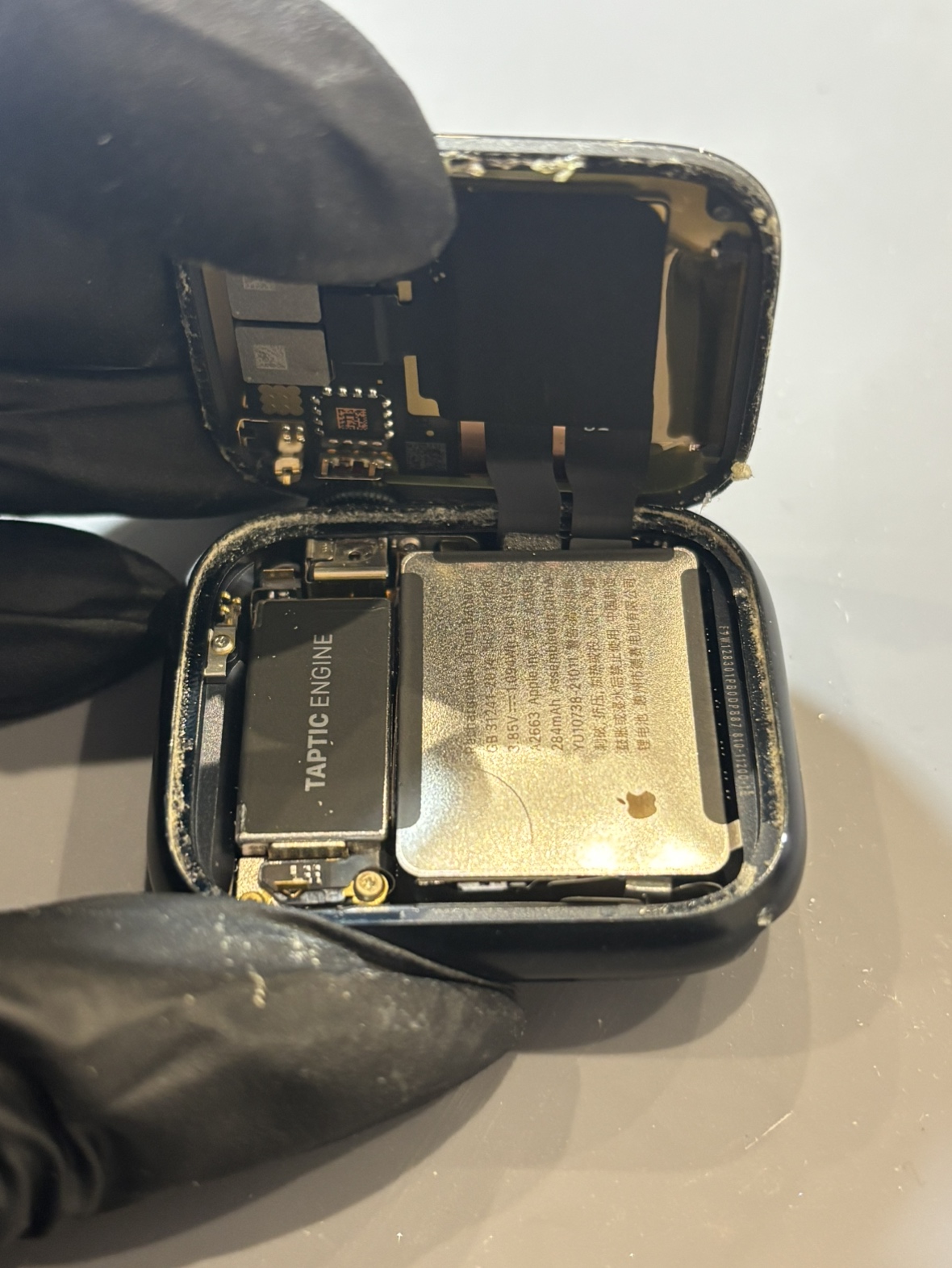 【太田店】Applewatch series7 41mmのバッテリー交換