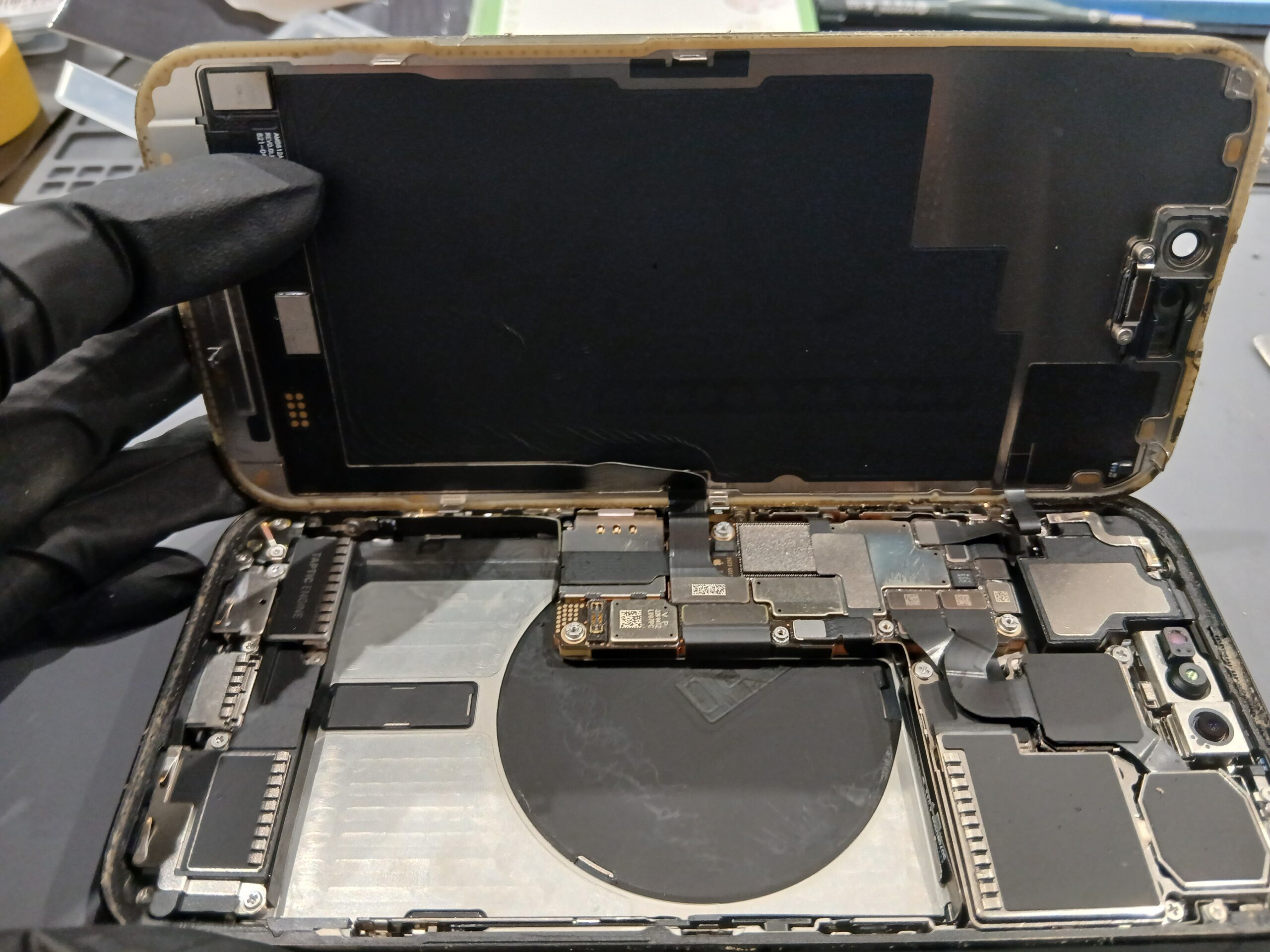 【太田店】iPhone15Proのバッテリー交換修理【高崎市からご来店】